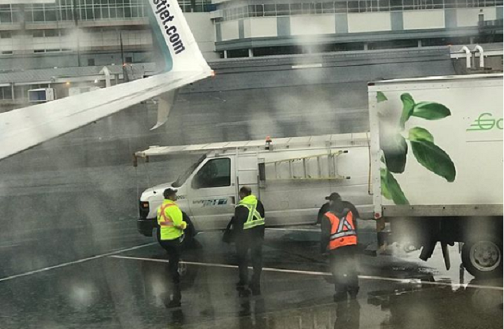 Instagram user @Calibeyma captured this image after a WestJet flight made contact with a catering vehicle at YVR. 