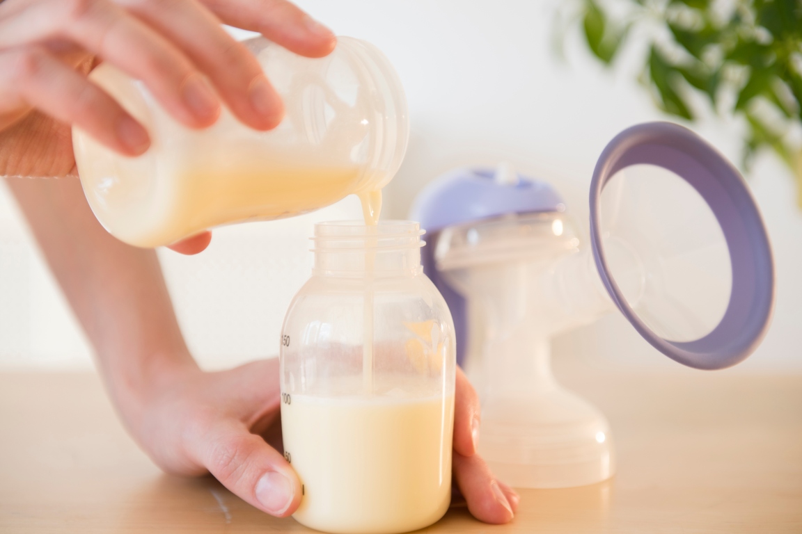 Lactating Tits Milk Bottle - Breast milk for adults? Experts are divided on this 'healing' trend -  National | Globalnews.ca