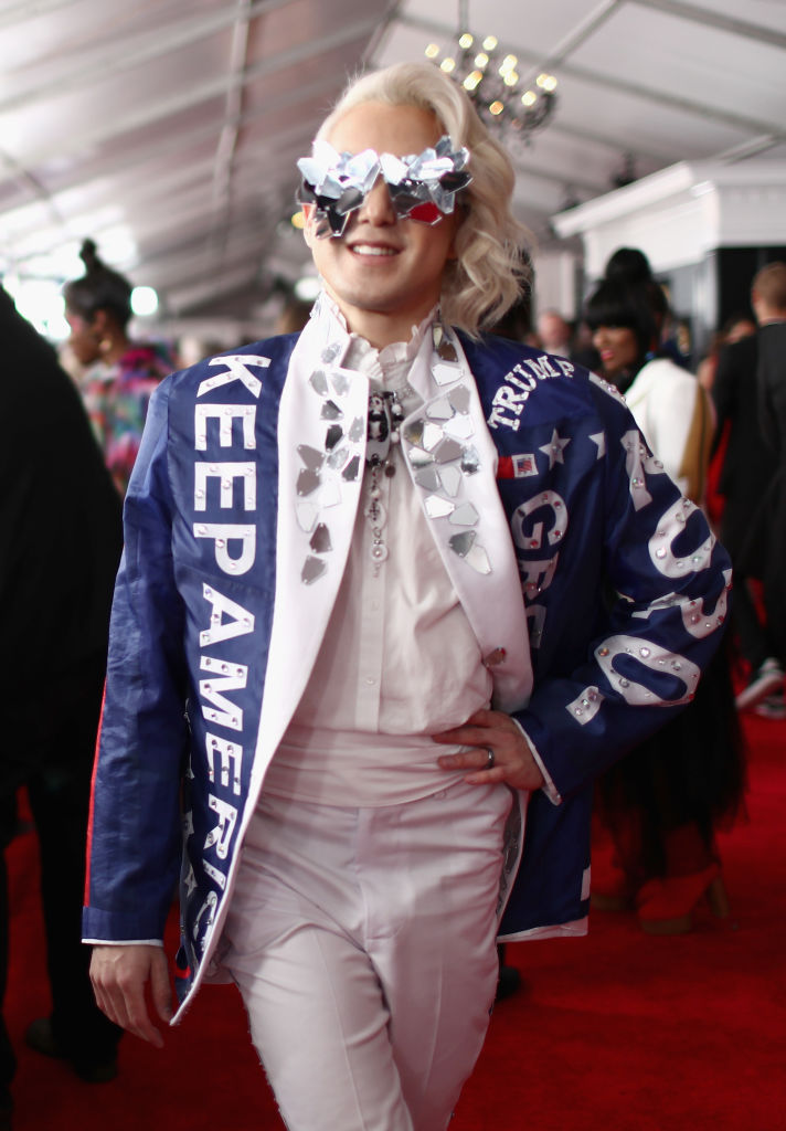 Singer Joy Villa wears barbed wire ‘border wall’ dress at 2019 Grammy Awards - image