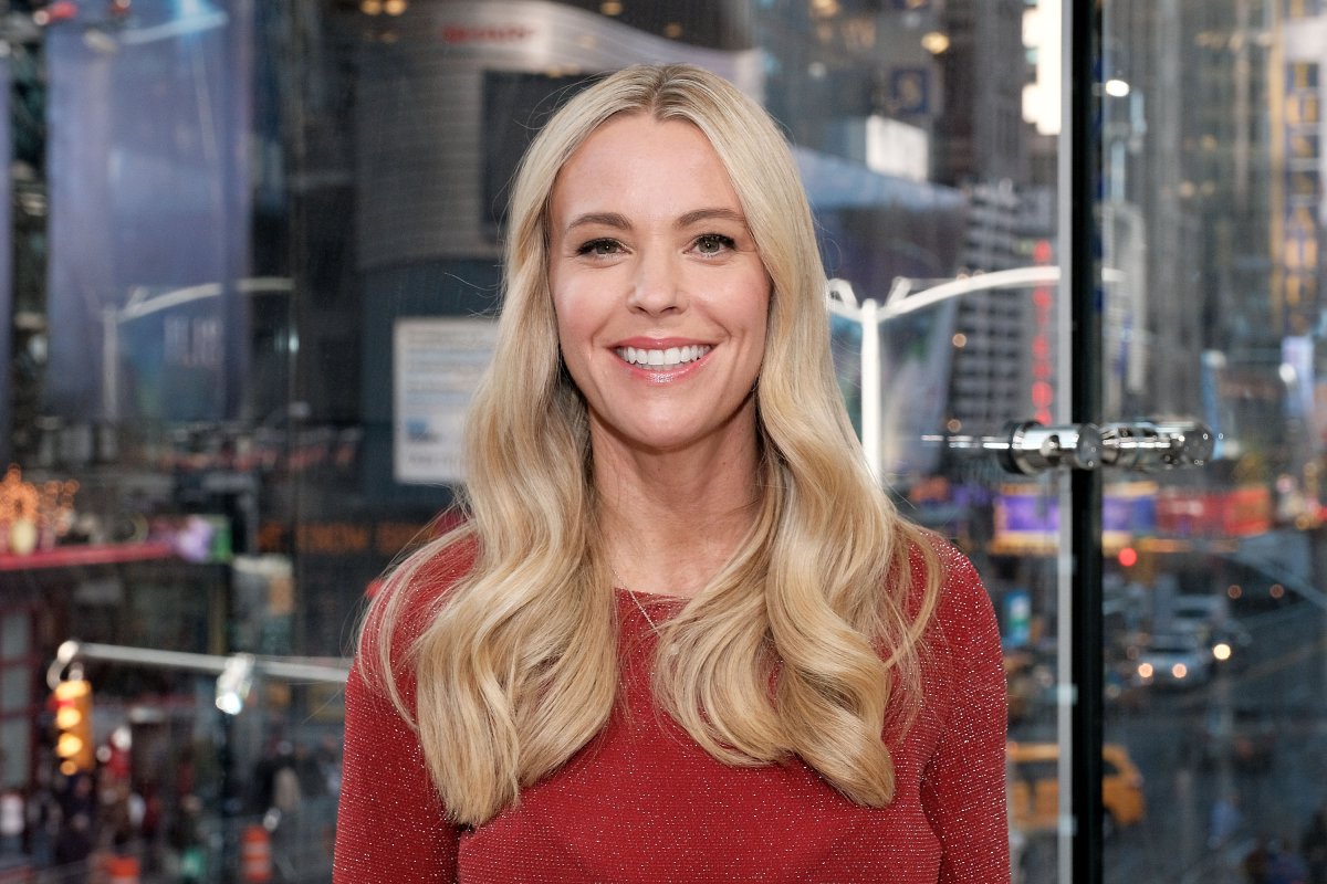 Kate Gosselin visits 'Extra' at their New York studios at H&M in Times Square on Nov. 18, 2016 in New York City.