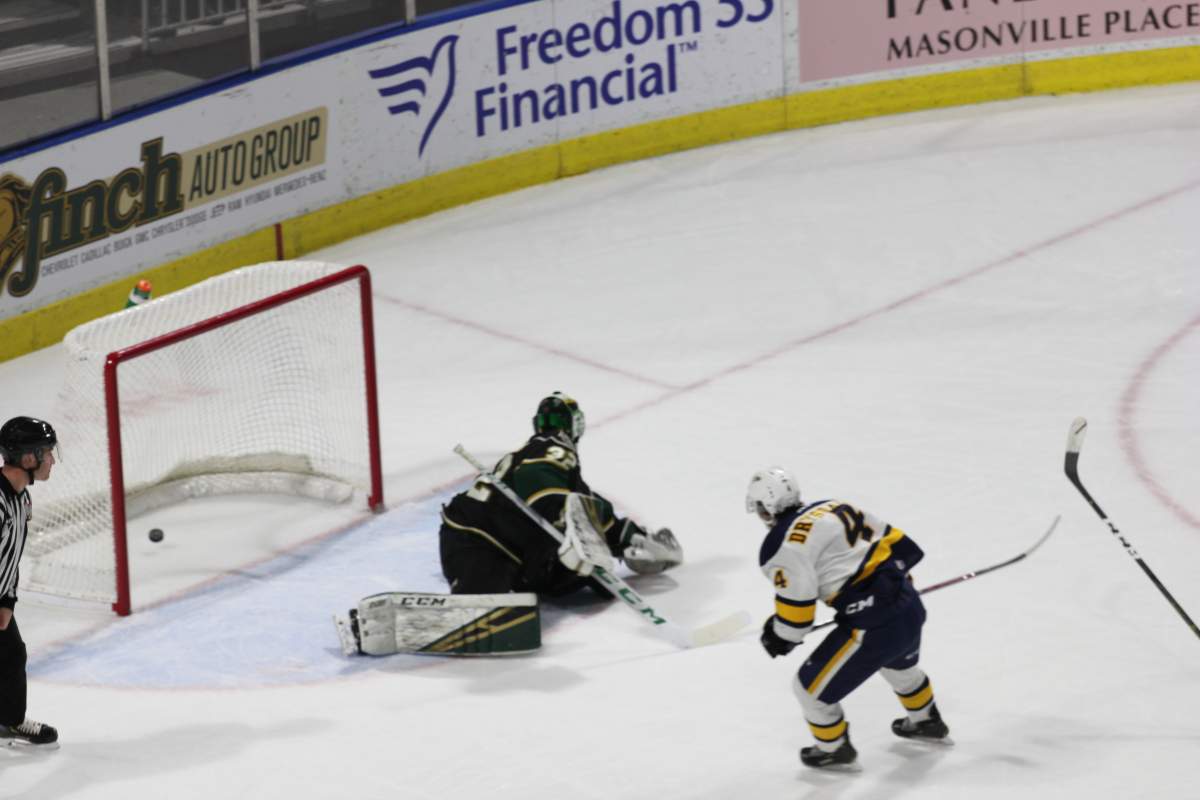 Jamie Drysdale scores the overtime winner for the Erie Otters.