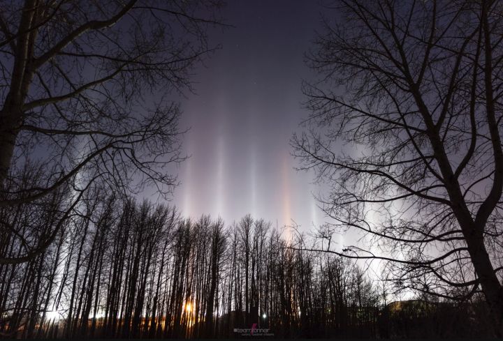 Photographer credits Alberta cold snap for stunning images of light  phenomenon | Globalnews.ca