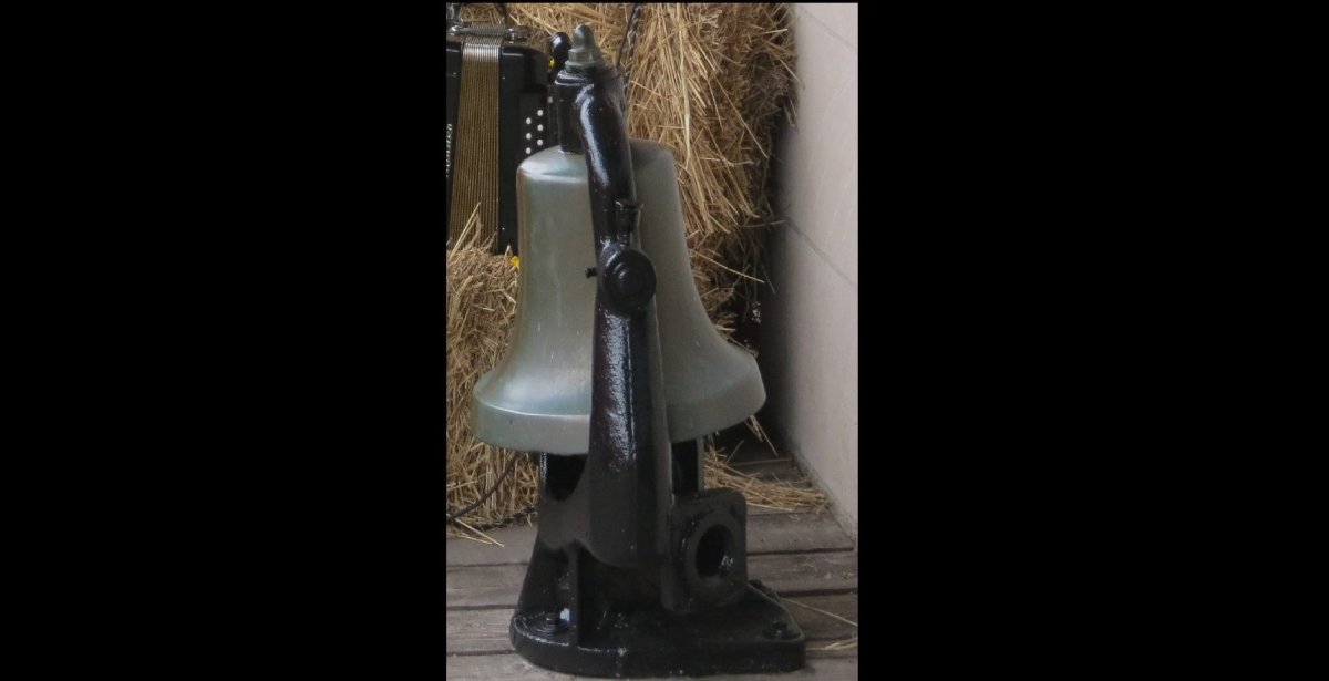 The Town of Smiths Falls and the Railway Museum of Eastern Ontario are lending a bell to replace a locomotive bell that was recently stolen from Brockville.