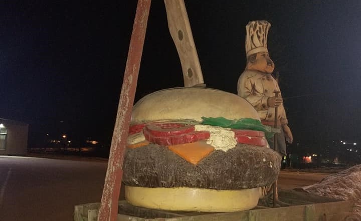 The remaining burger outside Shuswap Grill Gourmet Burgary. Its twin was stolen on Monday.