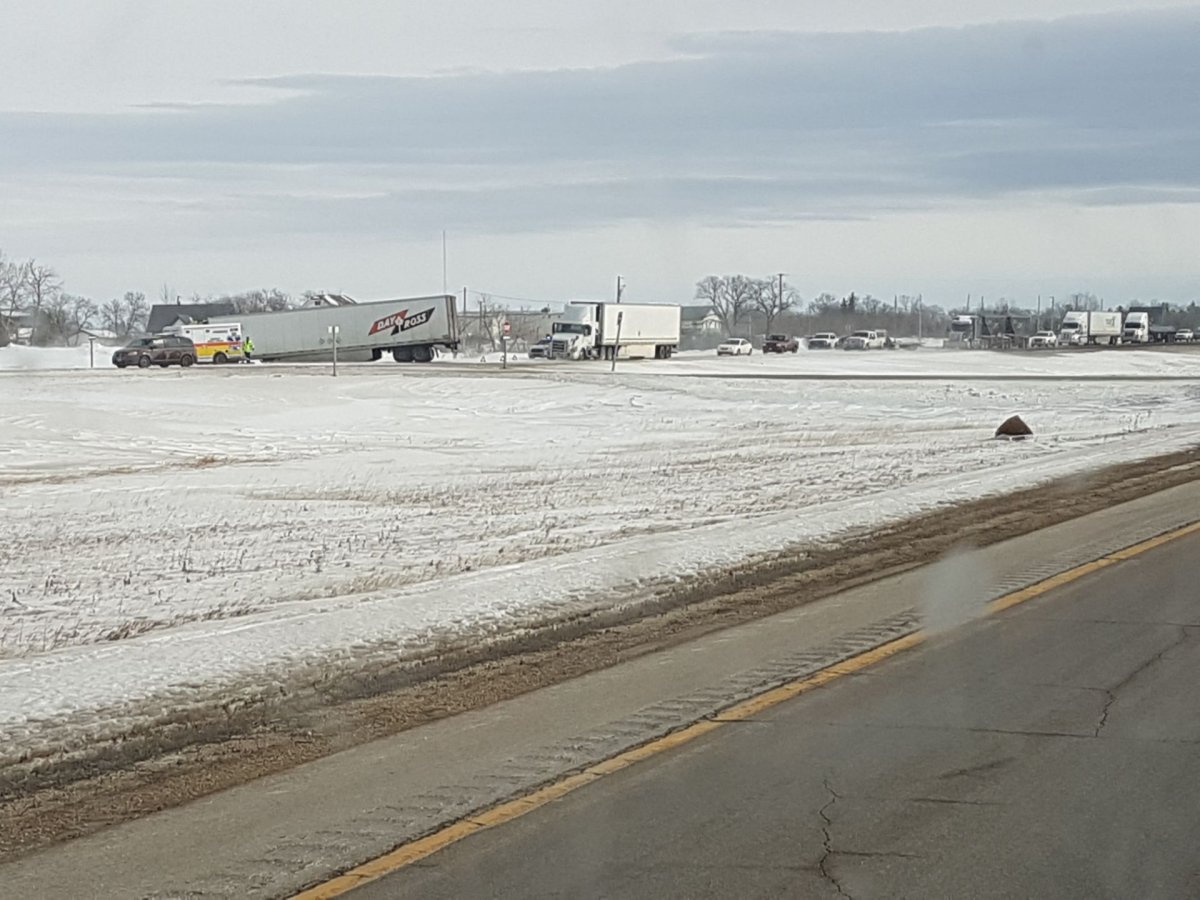 Late Blast Of Winter Shuts Down Parts Of Southern Manitoba - Winnipeg 