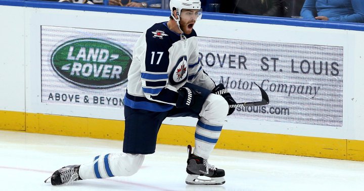 Jets sign forward Adam Lowry to three-year contract worth $8.75 million