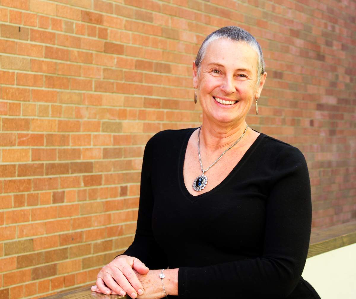 Julie Macfarlane, a law professor at the University of Windsor, is being sued for defamation, having shared the circumstances of a former colleague’s departure with his new boss outside of Canada.