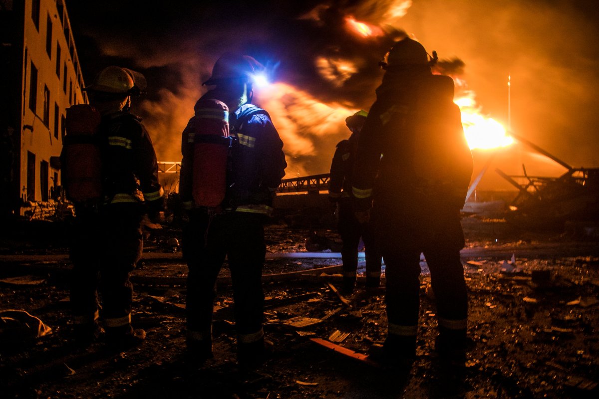 Firefighters work on extinguishing the fire following an explosion at the pesticide plant owned by Tianjiayi Chemical, in Xiangshui county, Yancheng, Jiangsu province, China March 21, 2019. Picture taken March 21, 2019. 