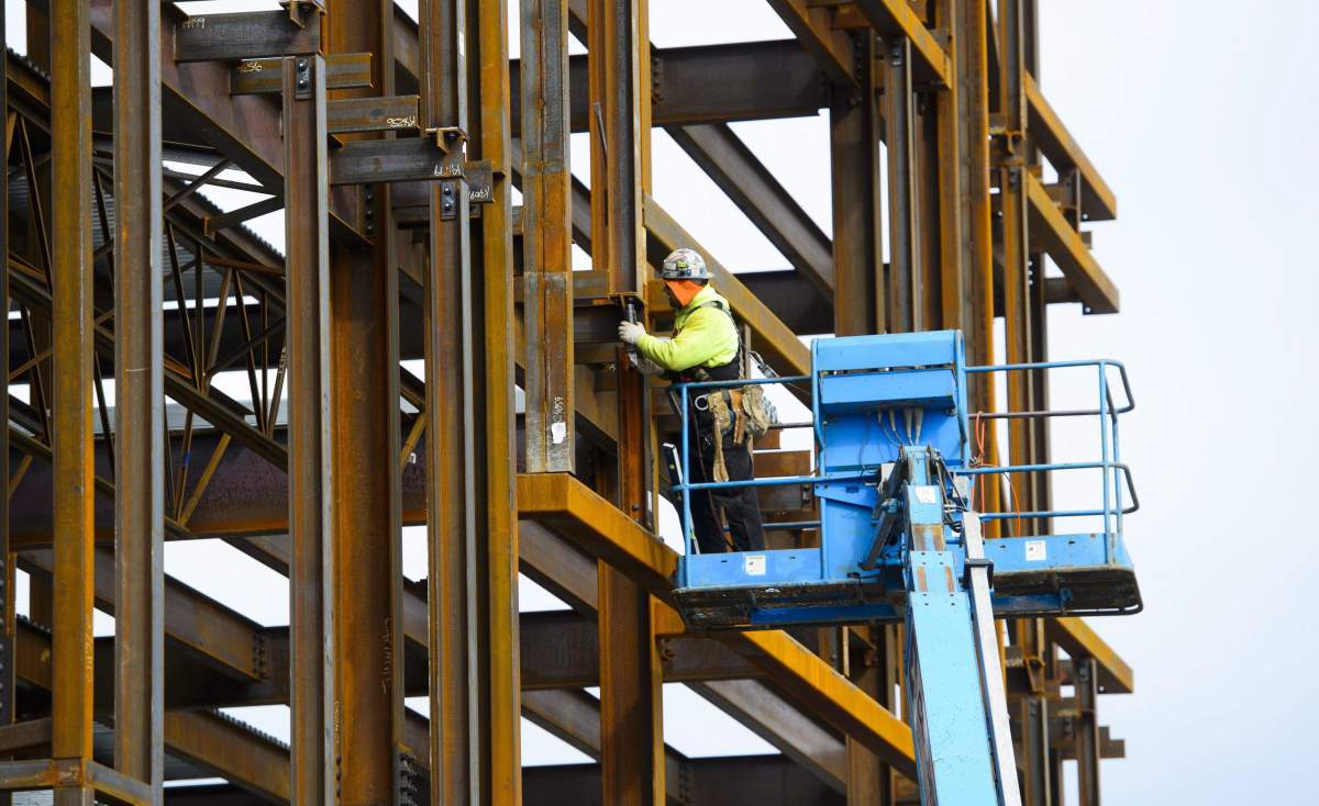 The Canadian economy posted a net gain of 55,900 jobs, all of which were full time, in February.