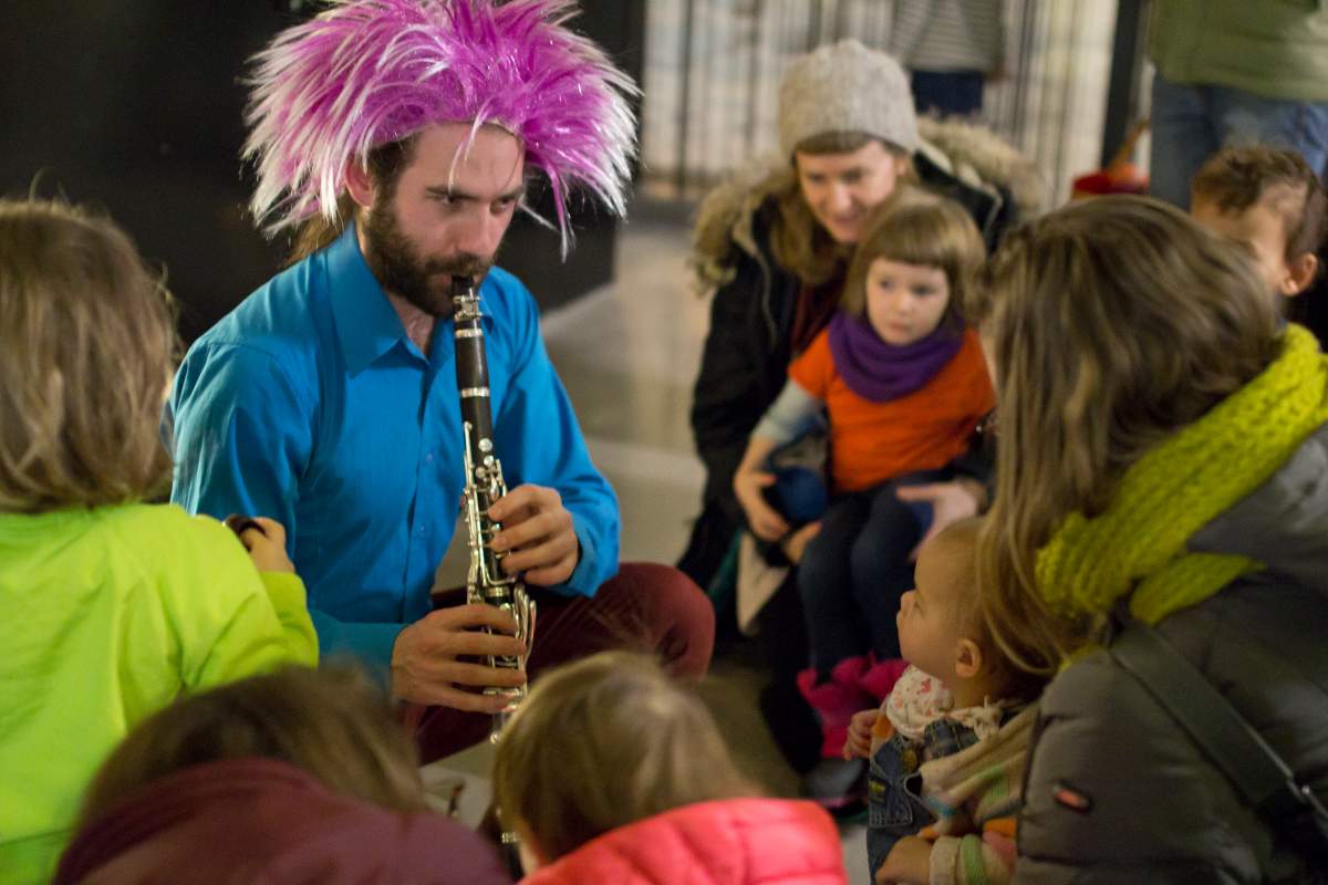Bach Before Bedtime | Nana, What Do You Say? with jazz singer Ranee Lee! - image