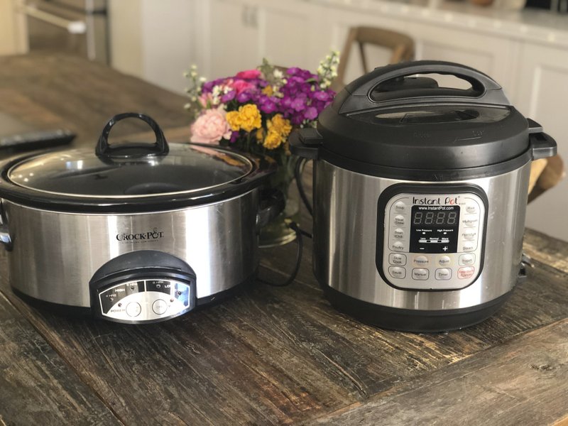 what's the difference between a crockpot and a pressure cooker