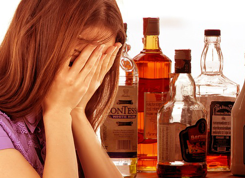 This is why the ‘mommy drinking culture’ is normalizing alcoholism - image