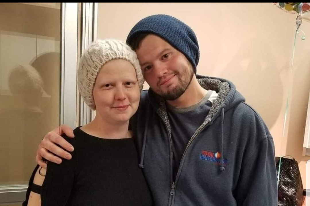 South Okanagan community rallies around 24-year-old mom diagnosed with Stage 4 cancer - image