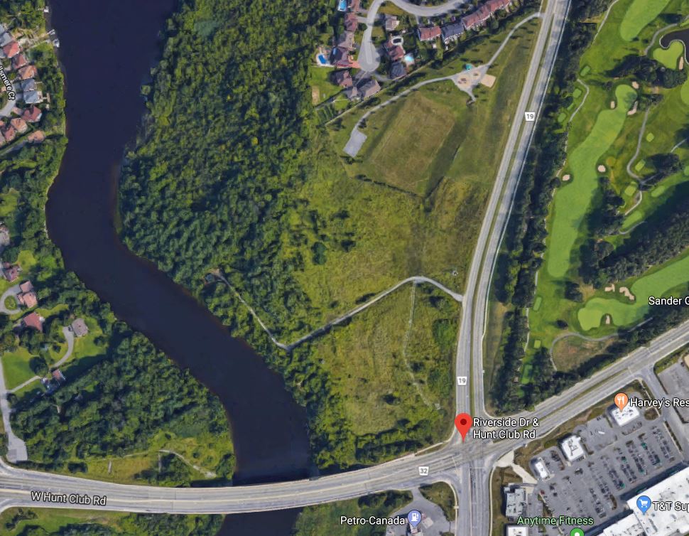 Residents living in communities directly north of a proposed major development off southbound Riverside Drive argued extra traffic will worsen congestion and jeopardize safety in the accident-heavy intersection of Riverside Drive and Hunt Club Road.