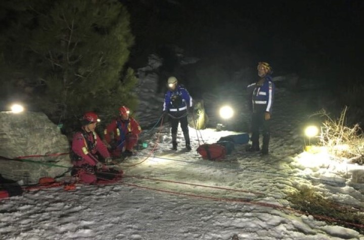 The Kelowna Fire Department and Central Okanagan Search and Rescue rescued an injured hiker in Canyon Falls Park on Saturday evening. 
