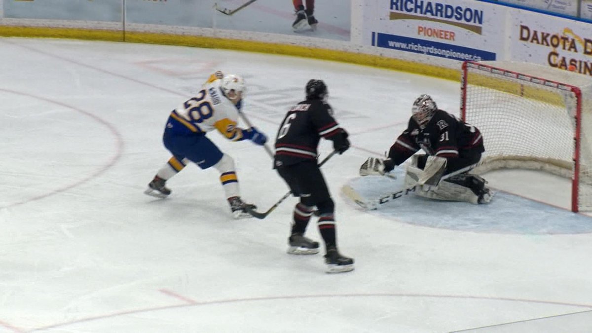 Nolan Maier picked up his second-straight shutout as the Saskatoon Blades downed the Red Deer Rebels 1-0.