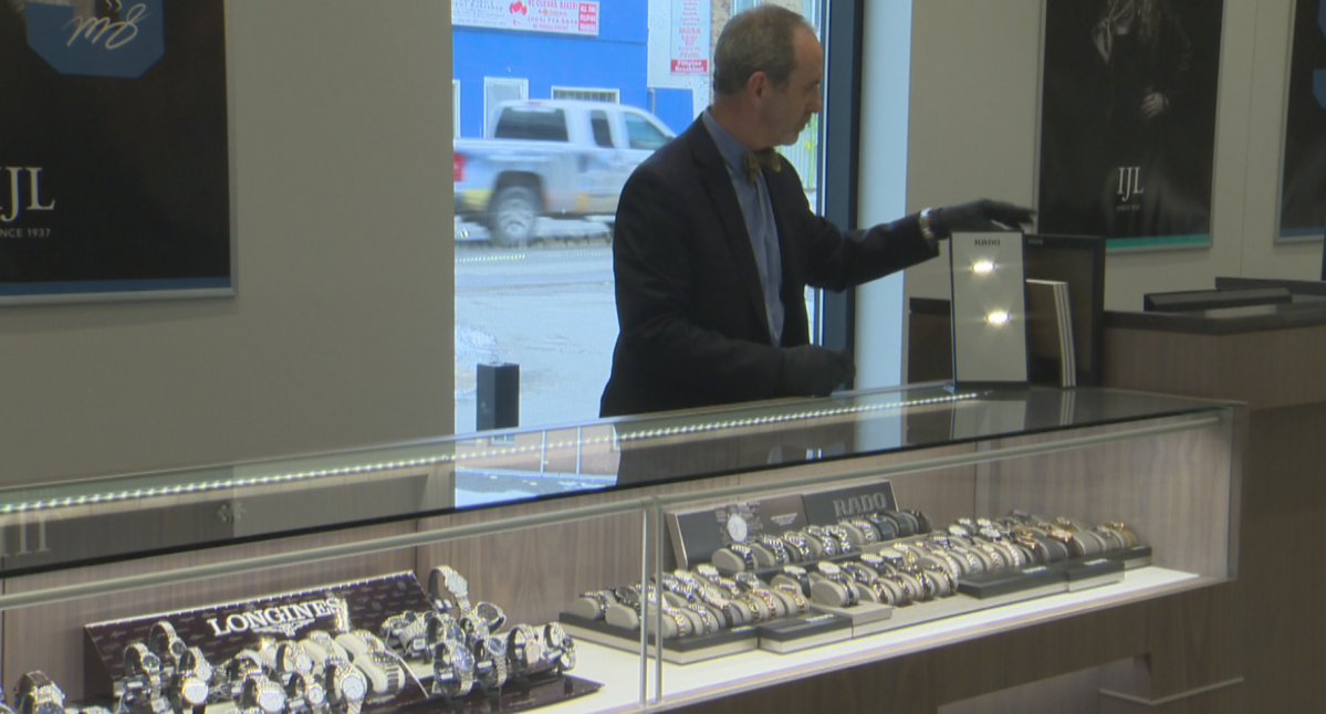 Jewelry store gets set to move 400 watches to daylight savings