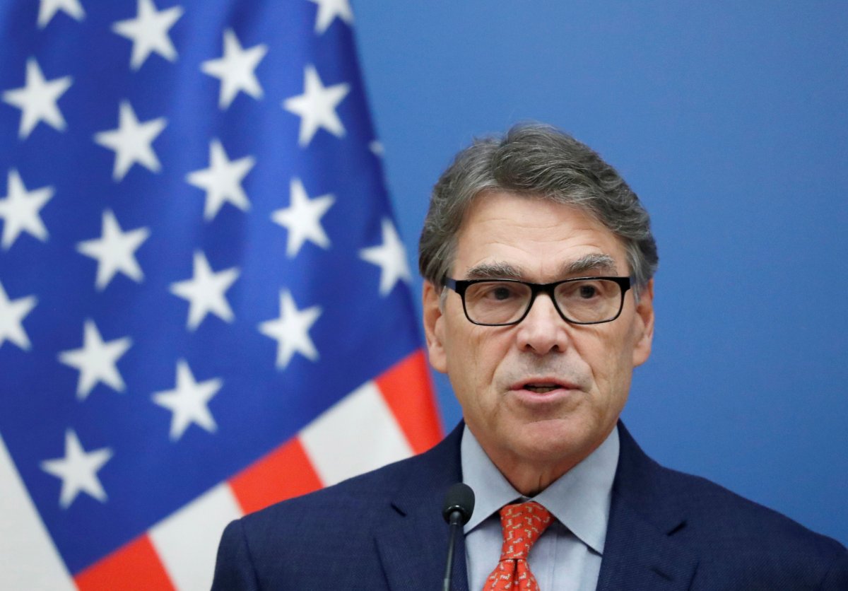 U.S. Energy Secretary Rick Perry attends a joint news conference with Hungarian Foreign Minister Peter Szijjarto in Budapest, Hungary, November 13, 2018. 