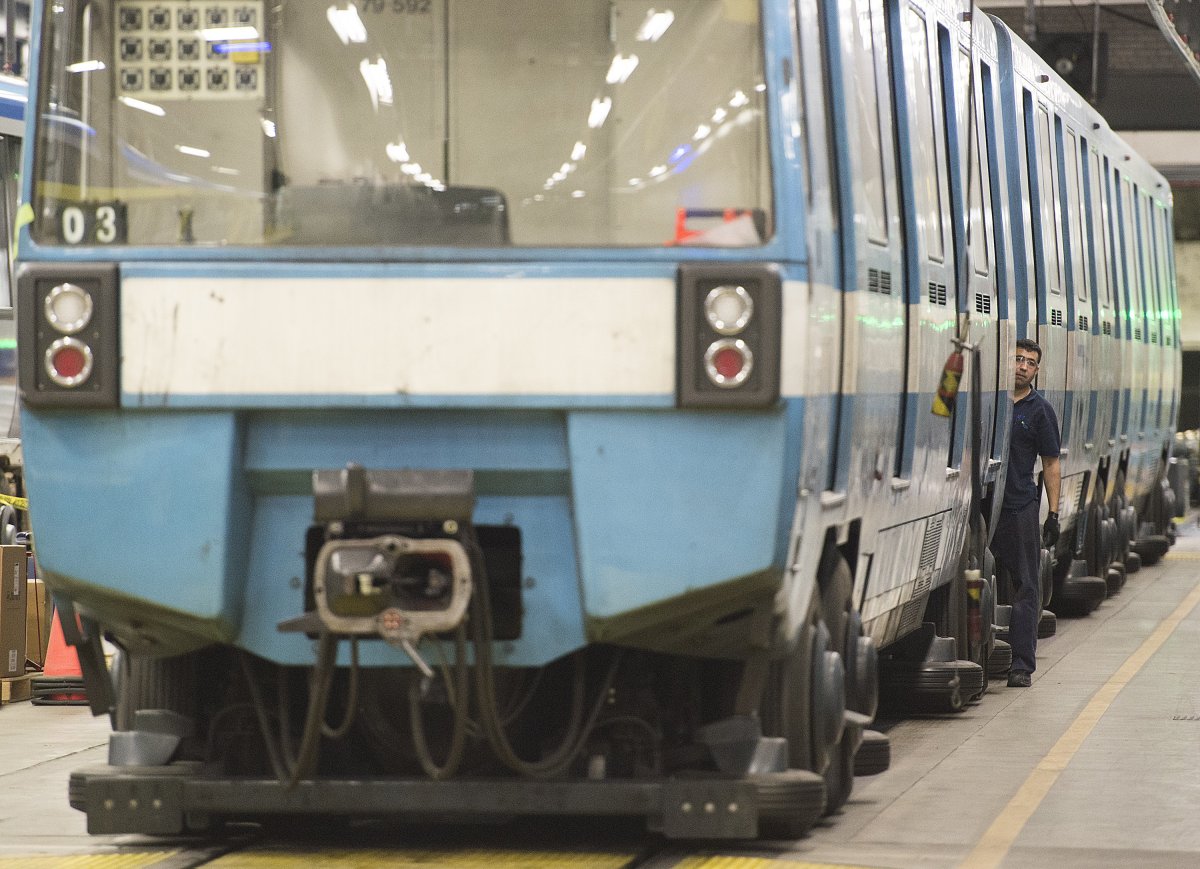 While Montreal sleeps, every minute counts for Metro maintenance ...