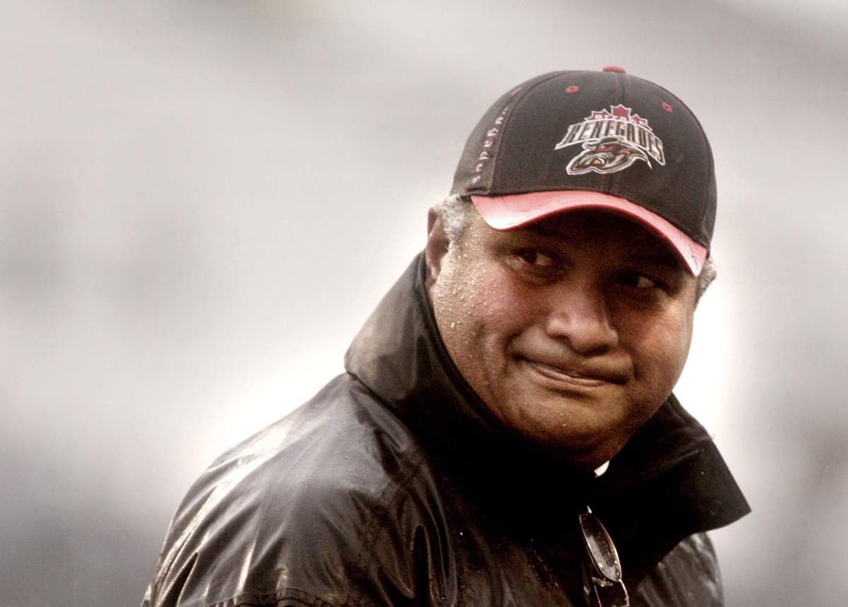 The Ottawa Redblacks announced Monday that they have named former Renegades head coach Joe Paopao their running backs coach.
