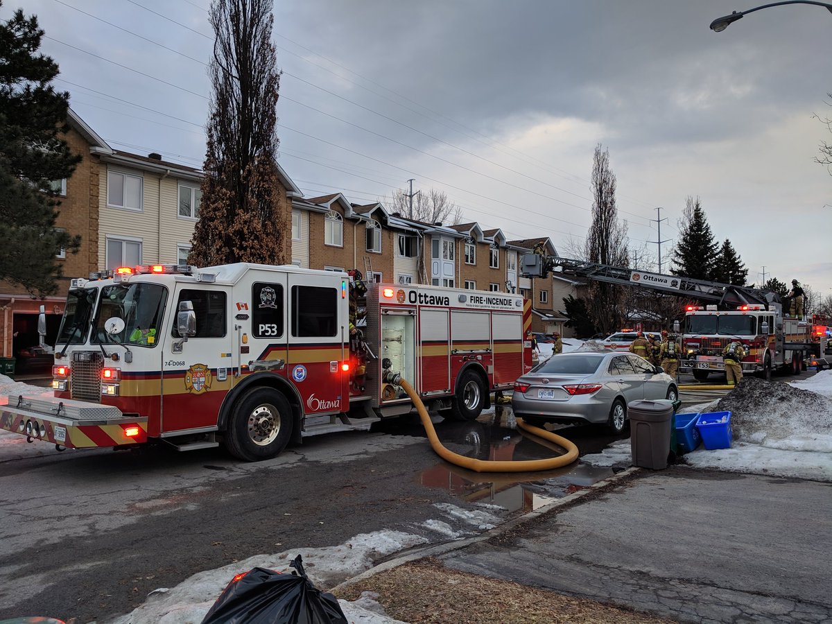 Man dead in Orléans townhouse fire woman, firefighter sustain minor