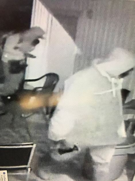 Police asking for the public's help in identifying these two suspects. 