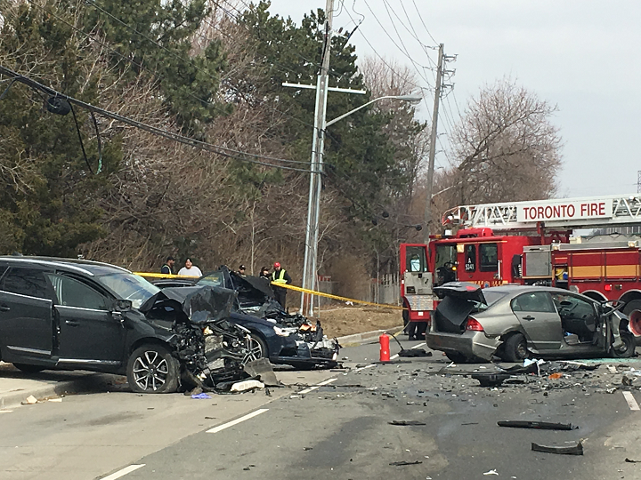 1 Dead, 2 Injured After Multi-vehicle Crash In Toronto’s East End ...