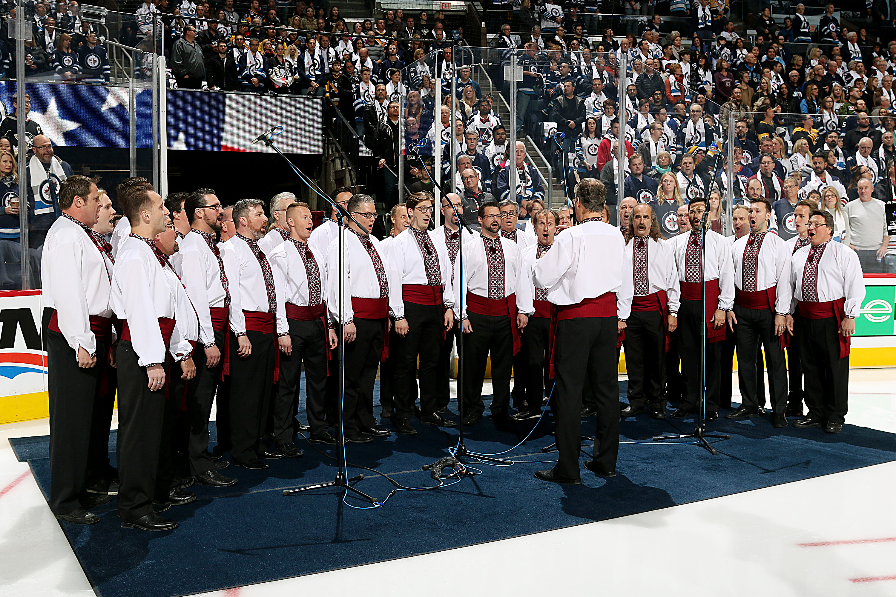 National anthem sung in Ojibwe at Winnipeg Jets game