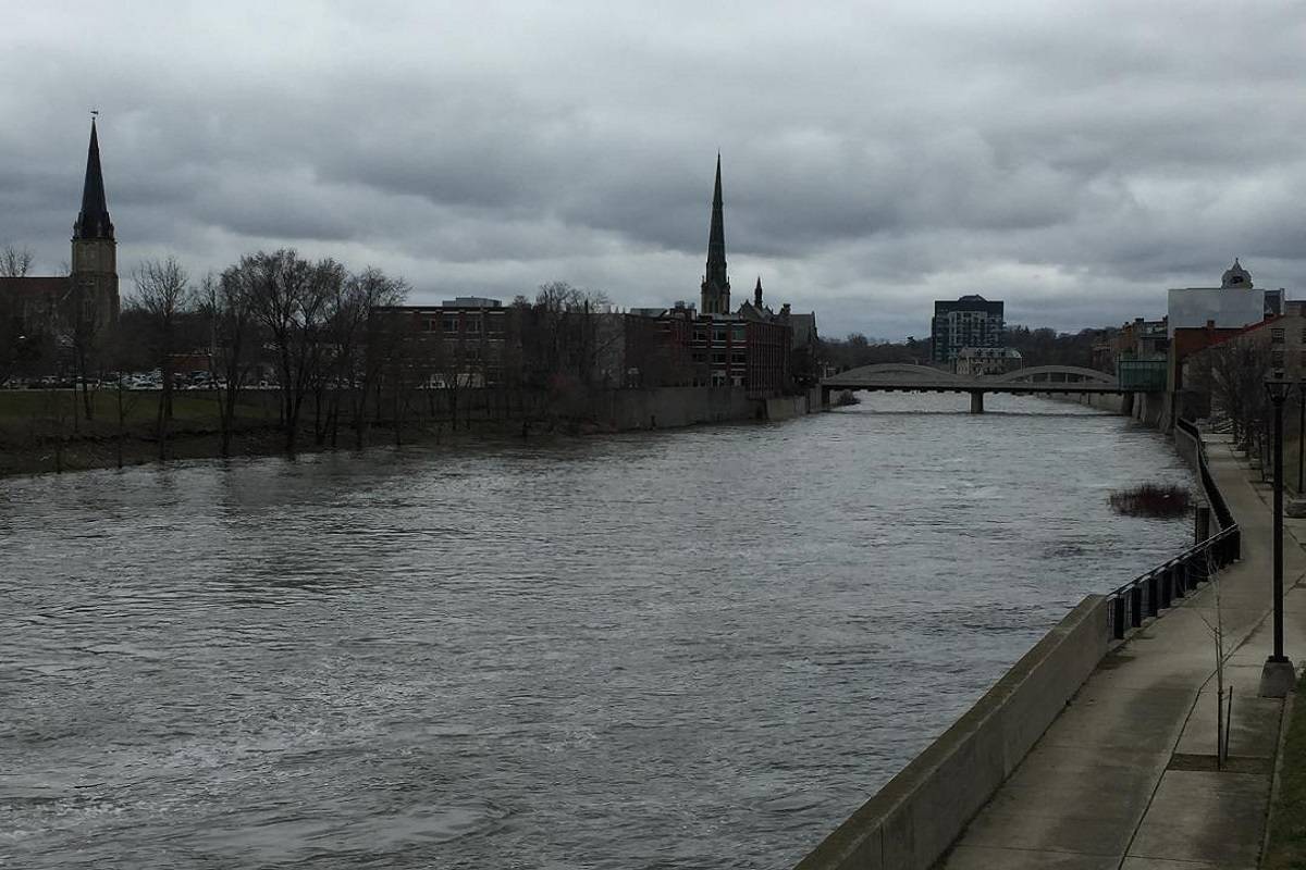 Environment Canada calls for heavy rainfall overnight for southwestern Ontario - Vimarsana News