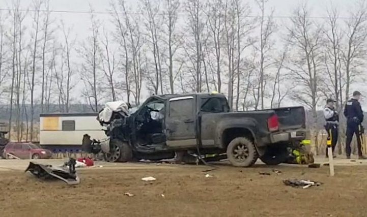 Emergency crews responded to a serious two-vehicle collision on Highway 43, between Grande Prairie and Valleyview, on Friday morning. April 5, 2019.