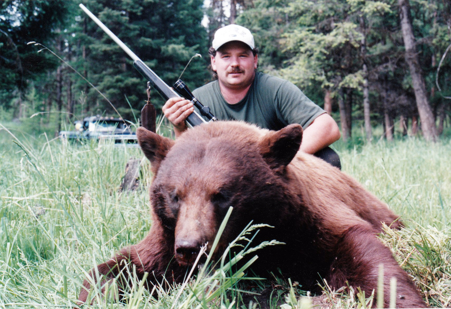 B.C. guide outfitter handed hefty fine for luring black bear with pet