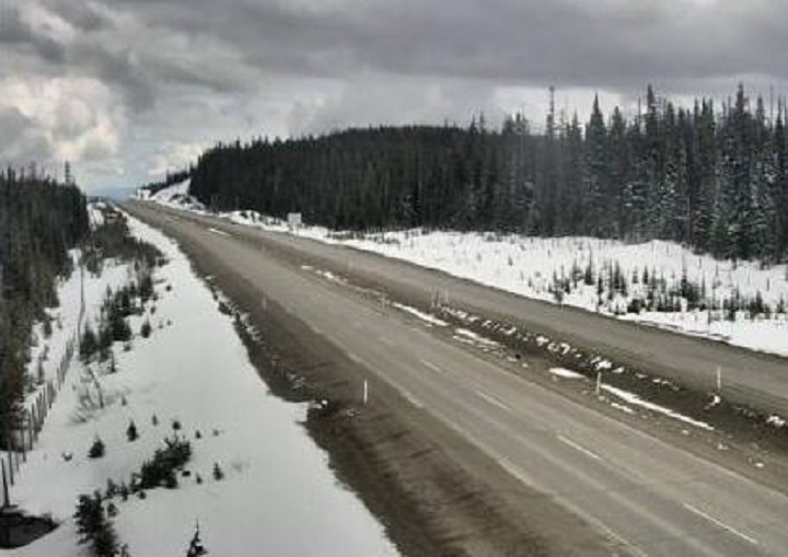 Highway conditions at the Pennask Summit of the Okanagan Connector on April 12. Environment Canada is calling for 5 to 25 cm of snow this weekend on mountain passes in B.C.’s Southern Interior.