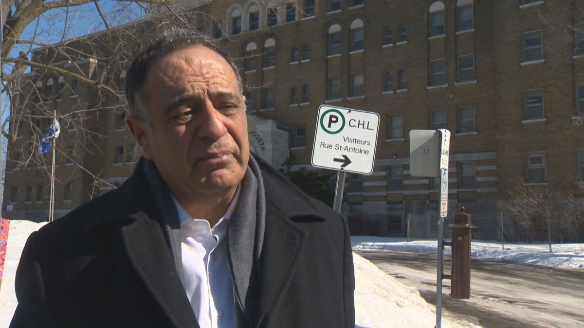 Dr. Paul Saba, the president of the Lachine Hospital's council of physicians, argues the gynecology clinic should not be shuttered.