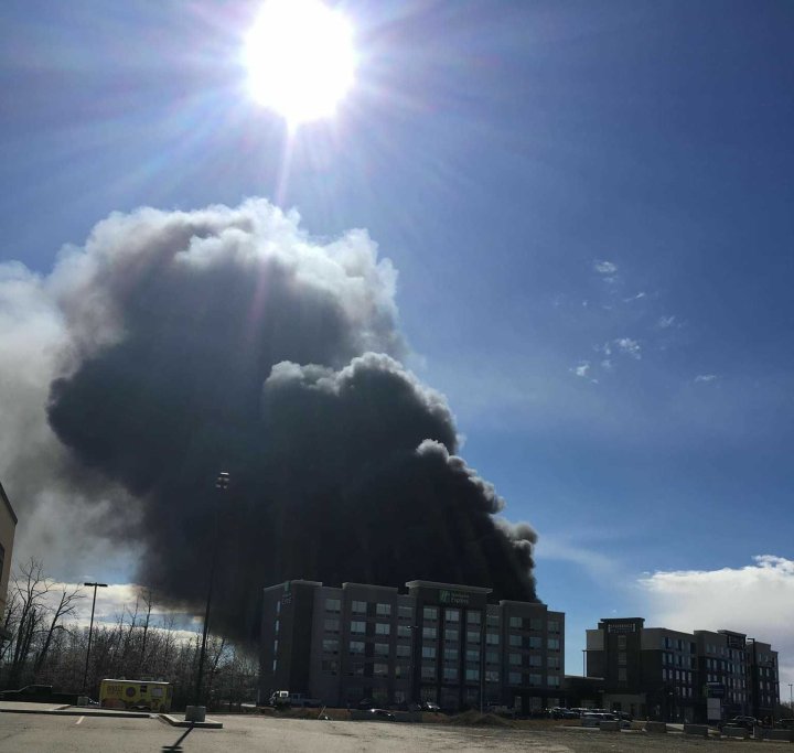 Large industrial fire in Red Deer prompts nearby home evacuations