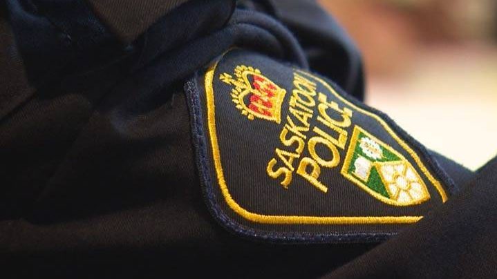 The Saskatoon police Guns and Gangs unit arrested three people on Sunday morning.