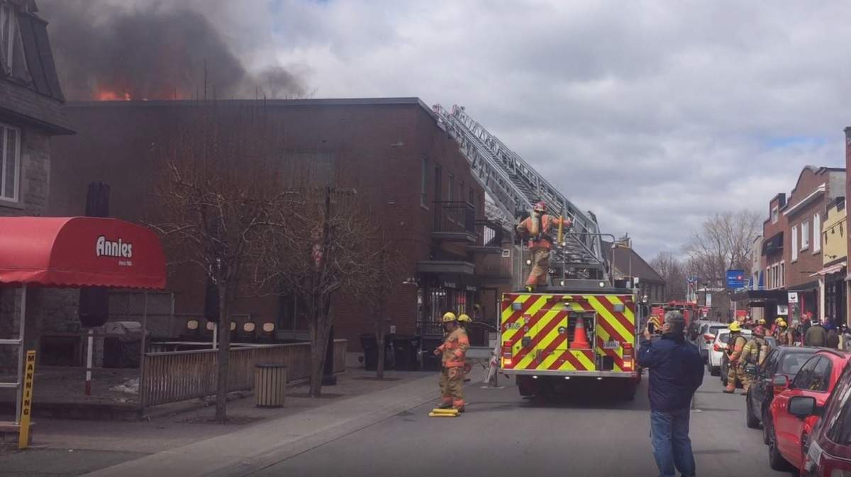 A major blaze is burning in a commercial building in Sainte-Anne-de-Bellevue.