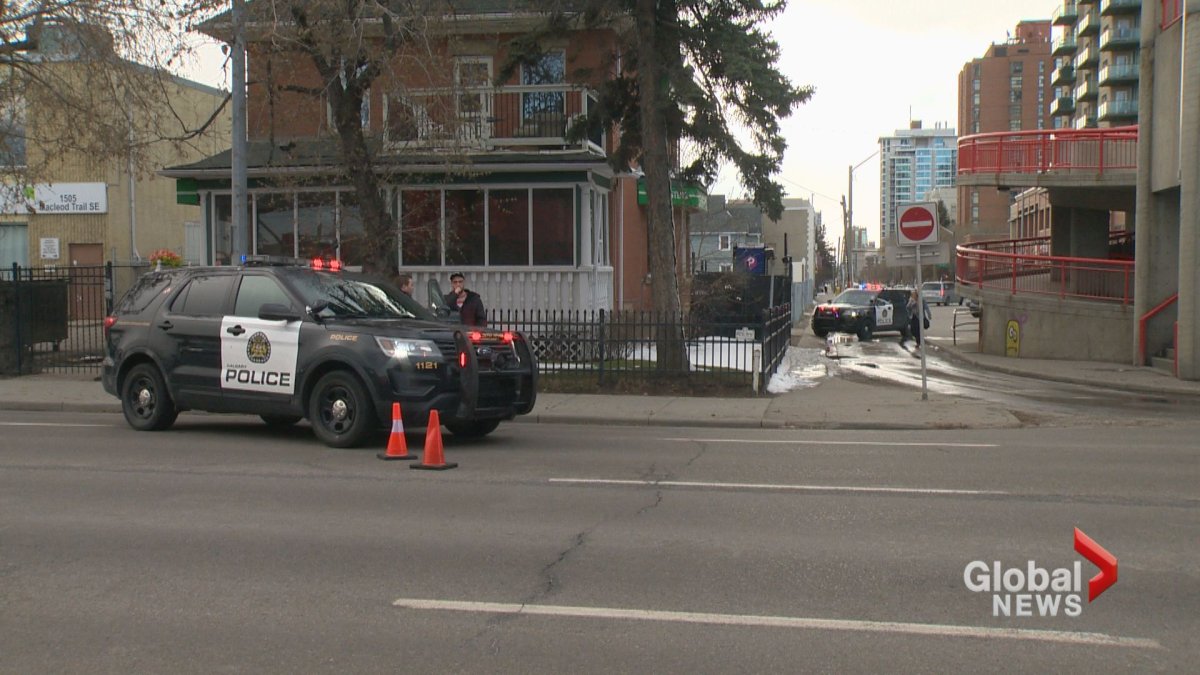 1 stabbed, 2 arrested after rush-hour fight at Calgary CTrain station ...