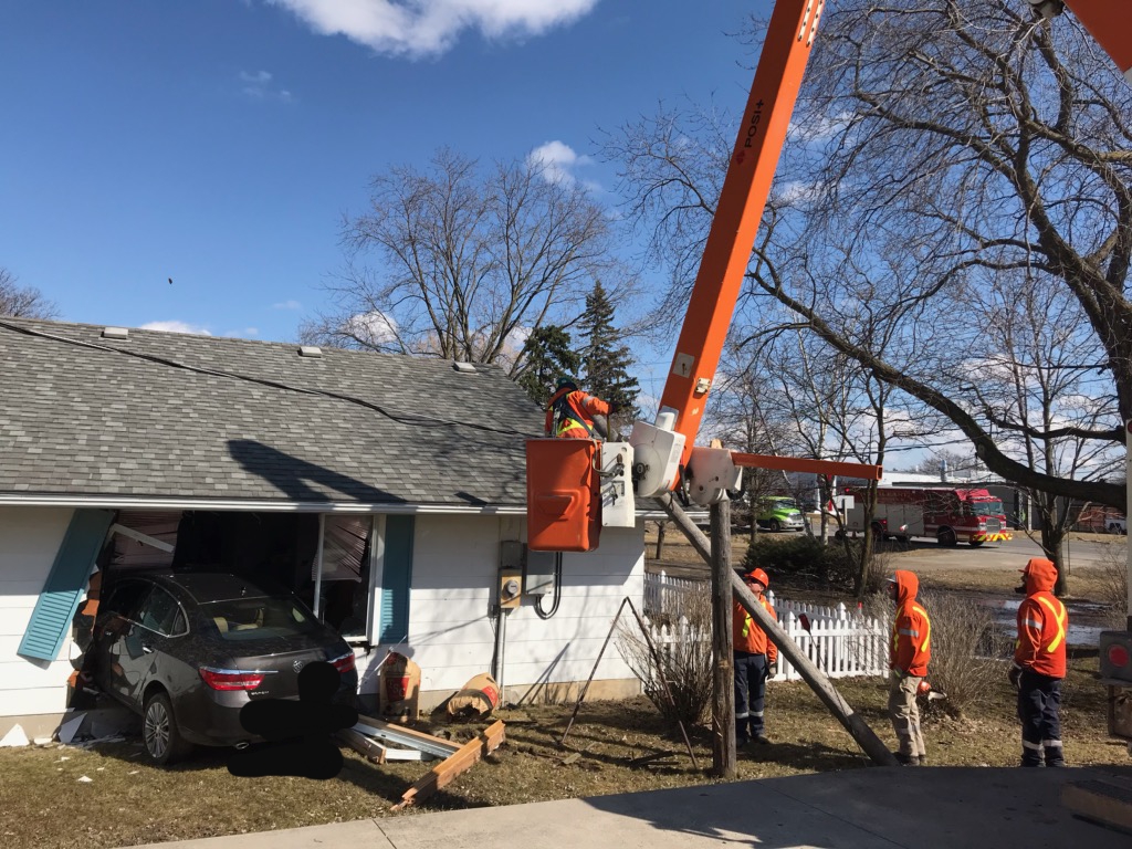 Police in Stratford say an 85-year-old man crashed his vehicle into a building after becoming unconscious and striking two other vehicles.