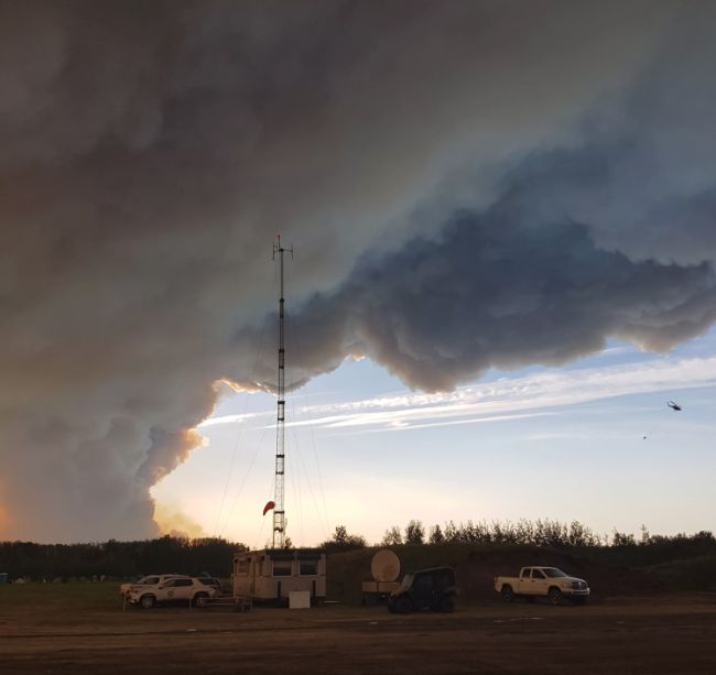 Alberta wildfires grow ‘significantly’; blaze near High Level surges in