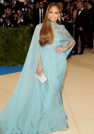 The best Jennifer Lopez red carpet looks of all time - National ...