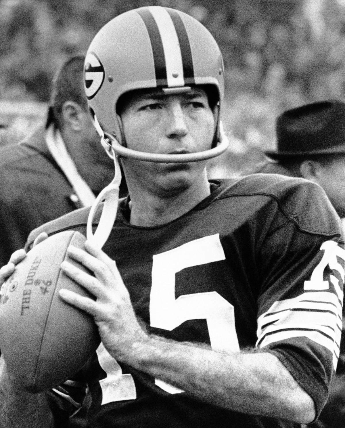 FILE – In this Jan. 26, 1967, file photo, Green Bay Packers quarterback Bart Starr is shown. Starr, the Green Bay Packers quarterback and catalyst of Vince Lombardi’s powerhouse teams of the 1960s, has died. He was 85. The Packers announced Sunday, May 26, 2019, that Starr had died, citing his family. He had been in failing health since suffering a serious stroke in 2014. (AP Photo/File)