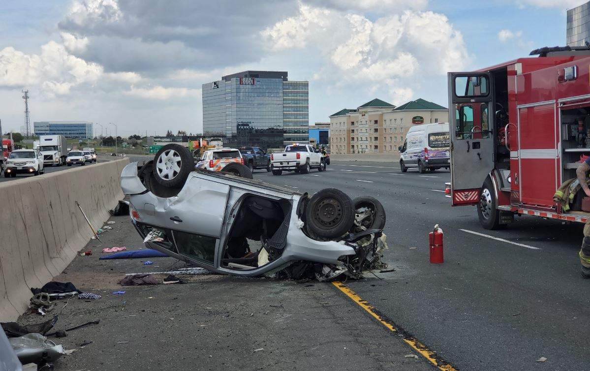 Officers shut down the eastbound lanes of Highway 401 in Mississauga.