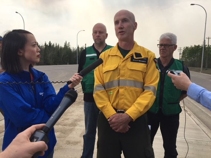 Scott Elliott with Alberta Wildfire updates the wildfire situation in High Level Sunday, May 26, 2019.