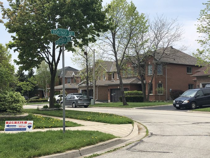 Halton police say the robbery happened on Augustus Drive.