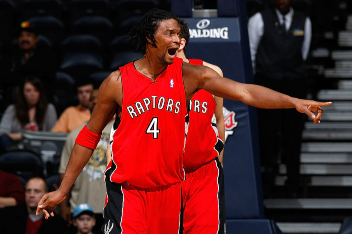 Chris Bosh of the Toronto Raptors yells to the defense against the Atlanta Hawks at Philips Arena on December 2, 2009 in Atlanta, Georgia.
