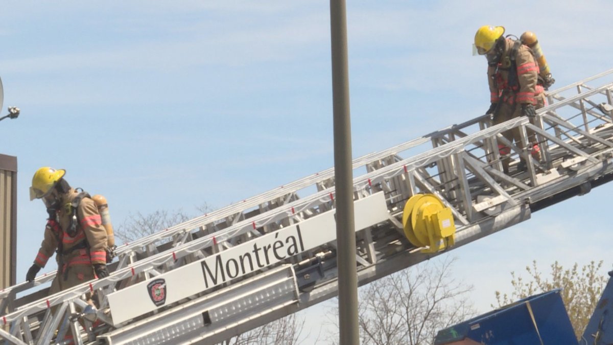 Firefighters extinguished a fire in a rental tool shop on Saint-Jacques street. Sunday May 12, 2019.