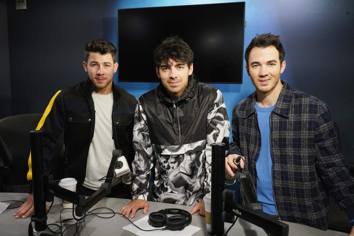 (L-R) Nick Jonas, Joe Jonas and Kevin Jonas of The Jonas Brothers visit the SiriusXM studios on March 1, 2019 in New York City.