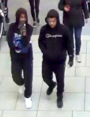 Hamilton police say the suspects who attempted a daytime robbery at CF LIme Ridge Mall are still at large.