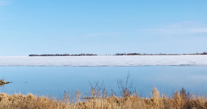 Манитоба предупреждава за силни ветрове и потенциално натрупване на лед върху големите езера