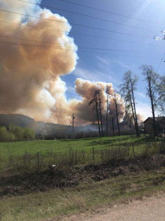 Wildfire burning near Fraser Lake, B.C. swells to 236 hectares